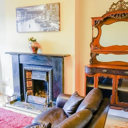 Newly Furnished 2 Bedroom Apartment On Leith Walk Edinburgh Exterior photo