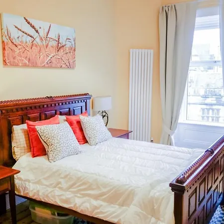 Newly Furnished 2 Bedroom Apartment On Leith Walk Edinburgh Exterior photo
